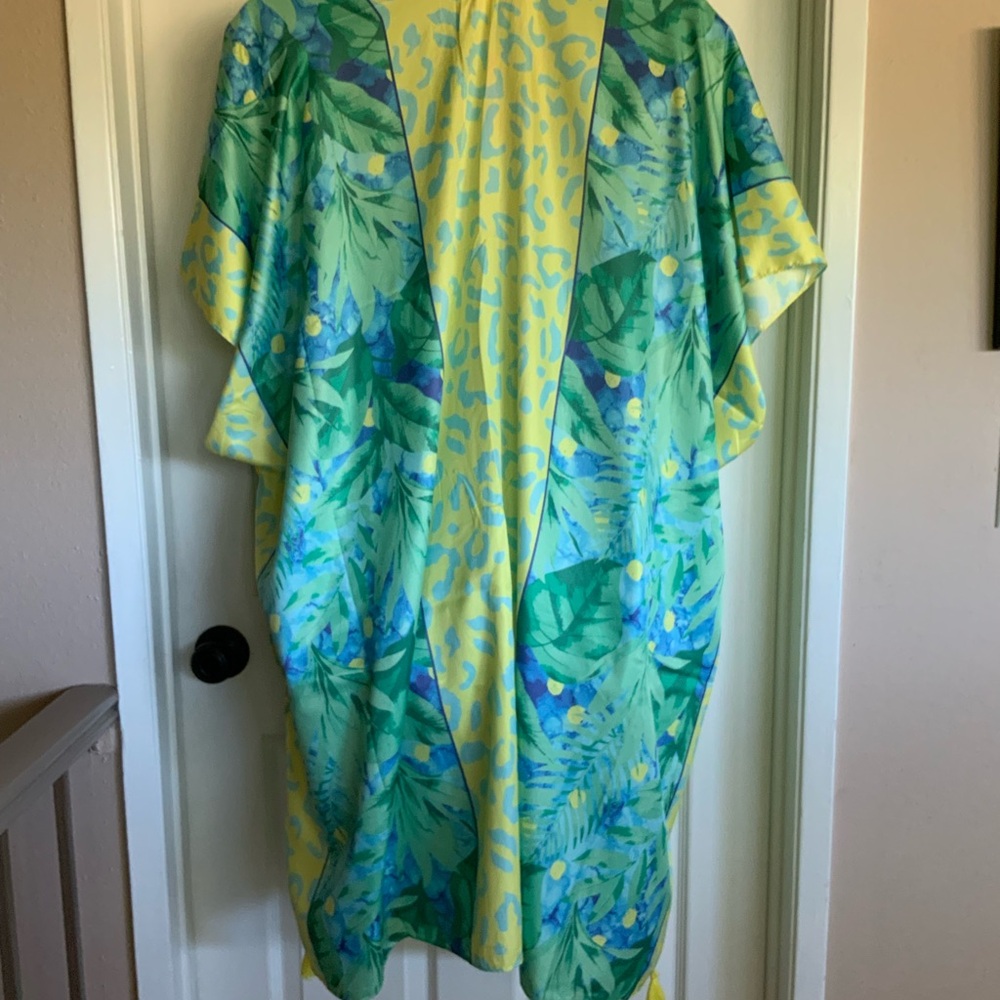 NWT…SASSY JONES…Kimono inspired  beach coverup/top